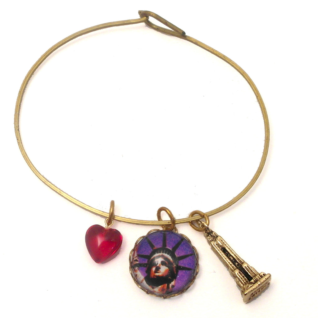 Statue of LIberty, with Empire State Building Charm and "I love it" Red Bead