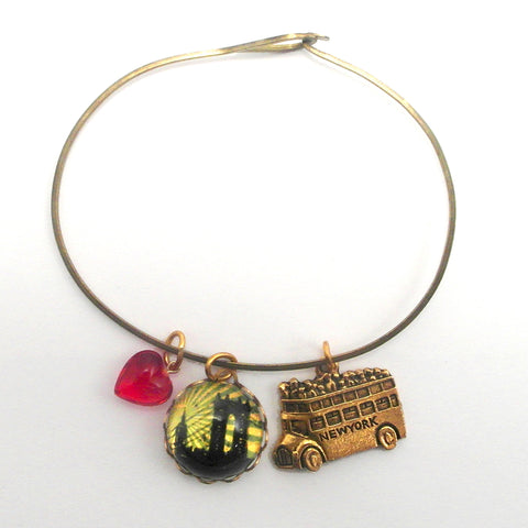 Williamsburg Bridge, New York Tour Bus and "I love it" Red Bead Charm Bracelet or Necklace