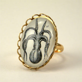 I'm All Arms - Vintage Octopus Engraving Petite Ring
