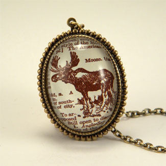 Chocolate Moose Deluxe King of the Woods Engraving Pendant Necklace
