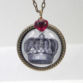 Queen of Hearts Royal Crown Necklace